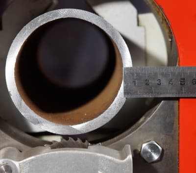 Толщина стенки отрезки трубы R-12