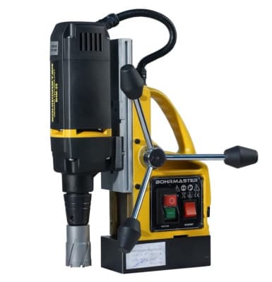 Сверление спиральным сверлом на магнитном станке